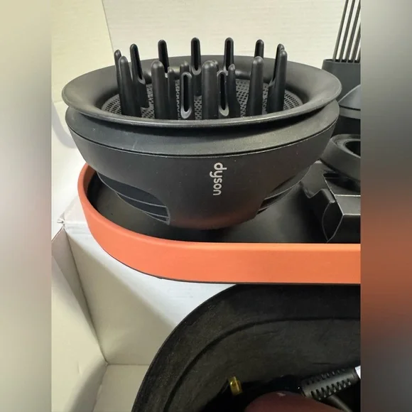 Dyson Supersonic Nural Hair Dryer Special Edition Amber Silk & Presentation Case - Picture 9 of 15